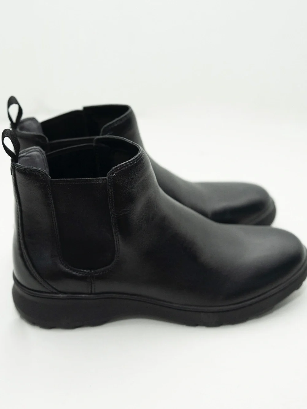 Vionic - Evergreen Waterproof Leather Chelsea Ankle Boots